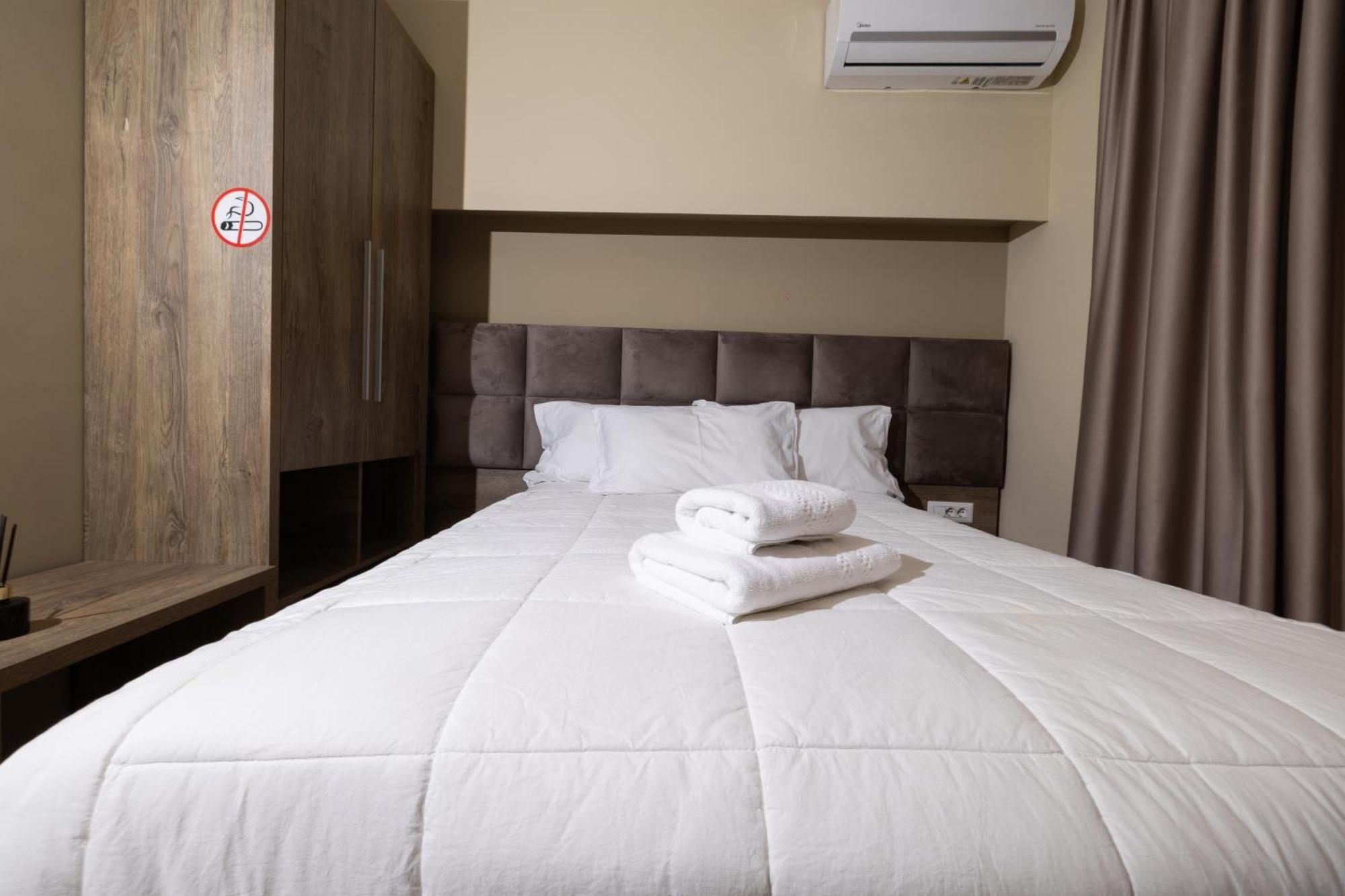 Hotel 4r Colombo 3*