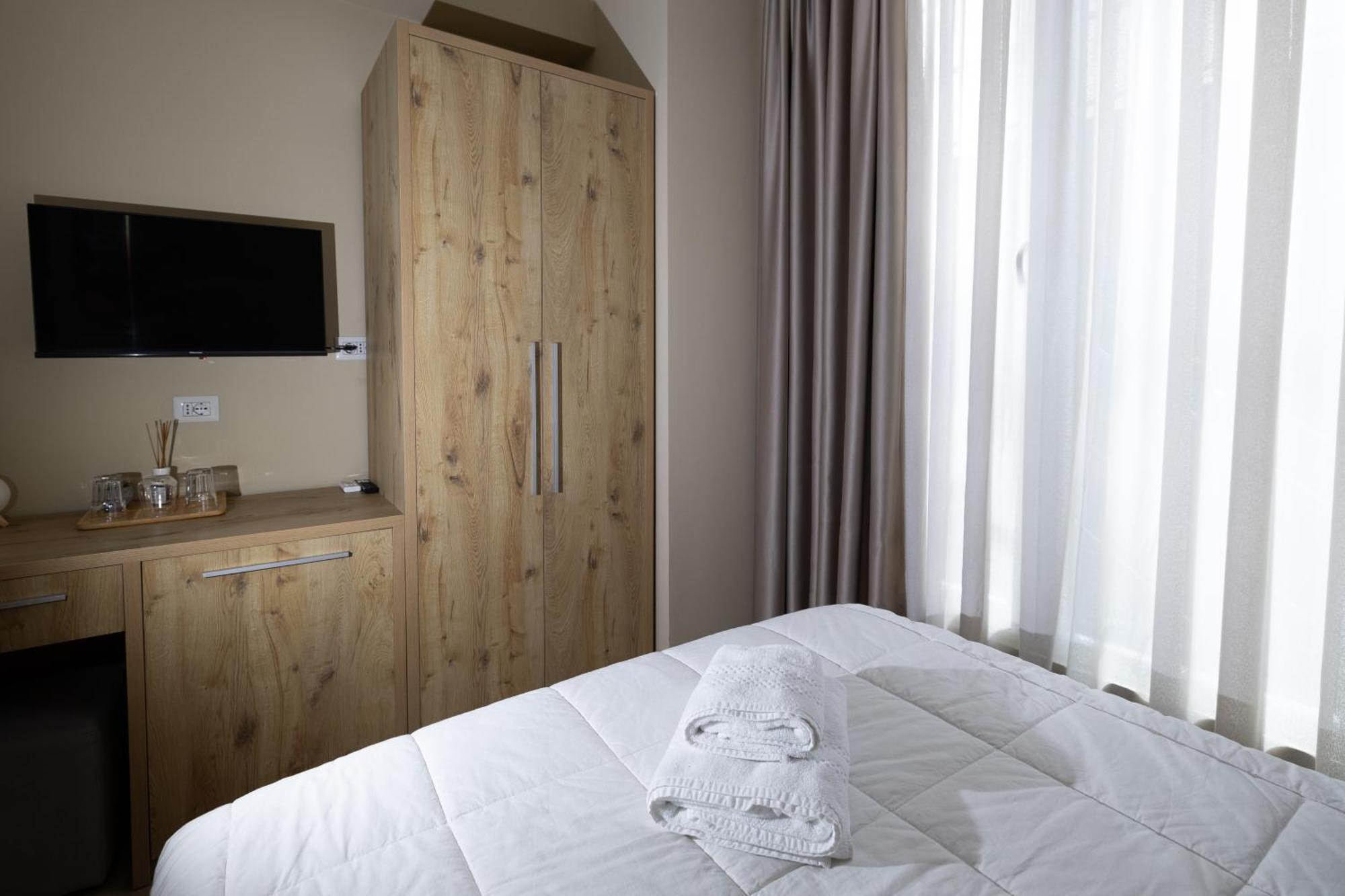 4r Colombo Hotel Tirana